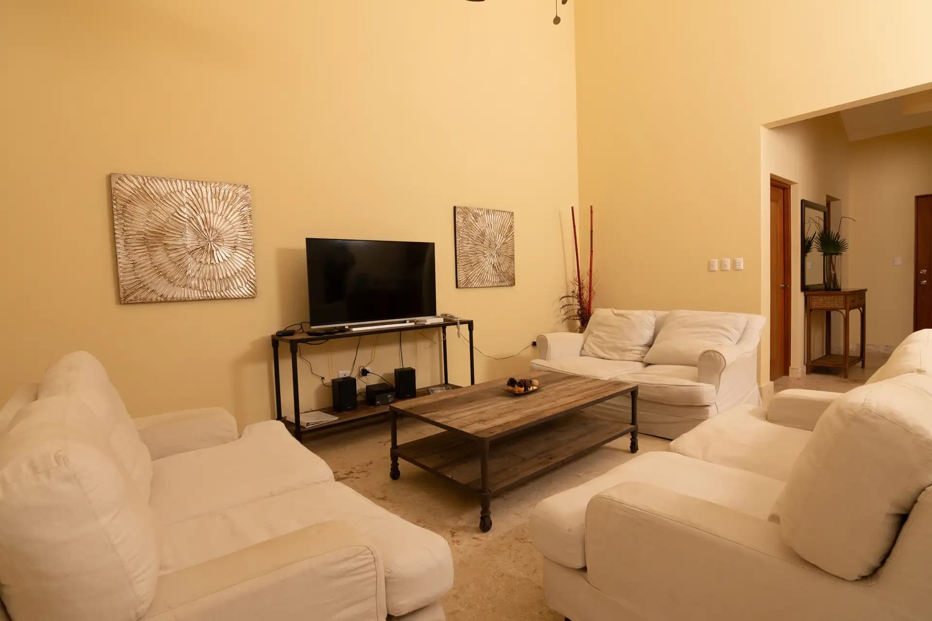 Hispaniola Beach 3-Bedroom Apartment 7-C2
