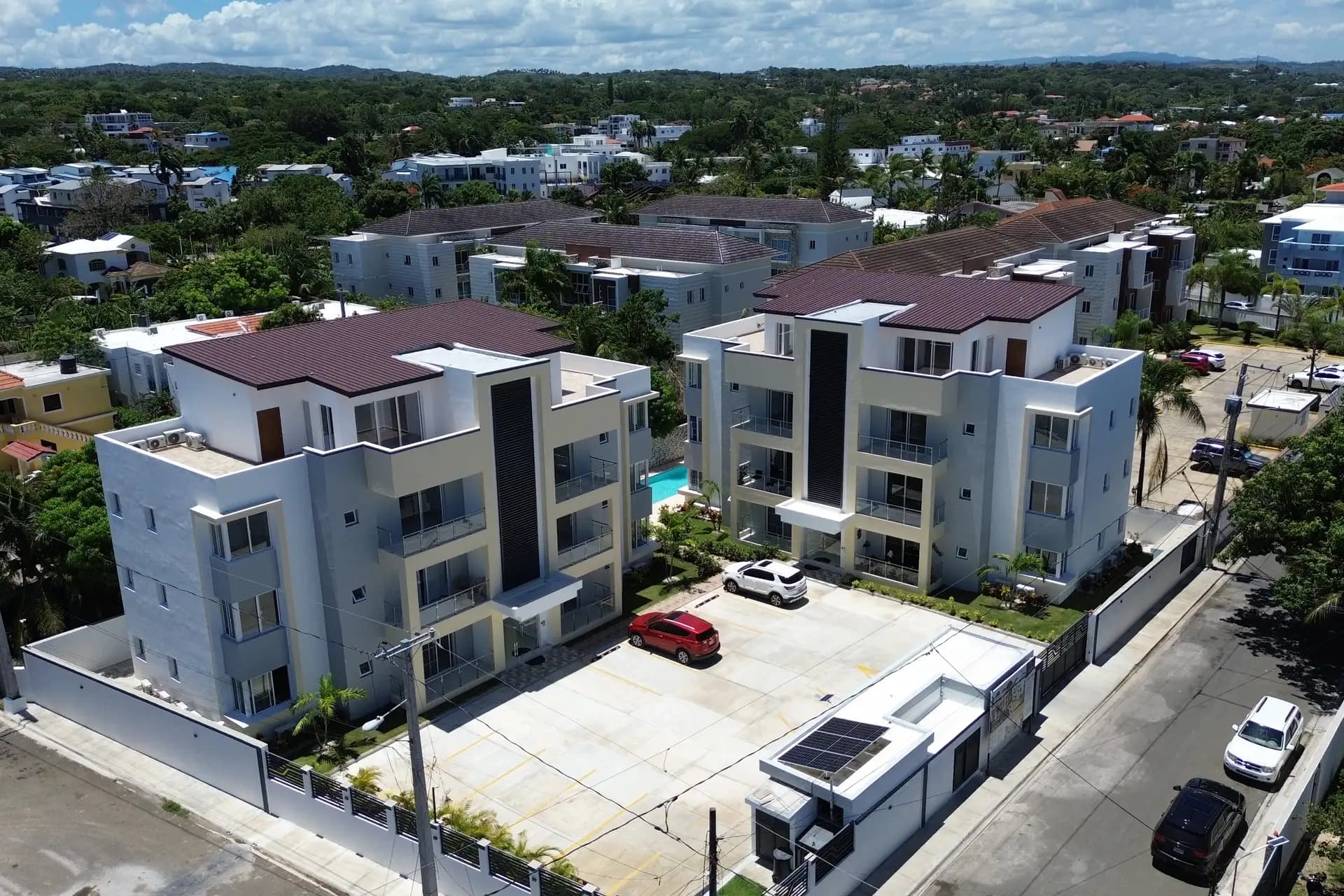 Modern 2-Bedroom Apartment + Penthouse Studio with Rooftop in Sosúa