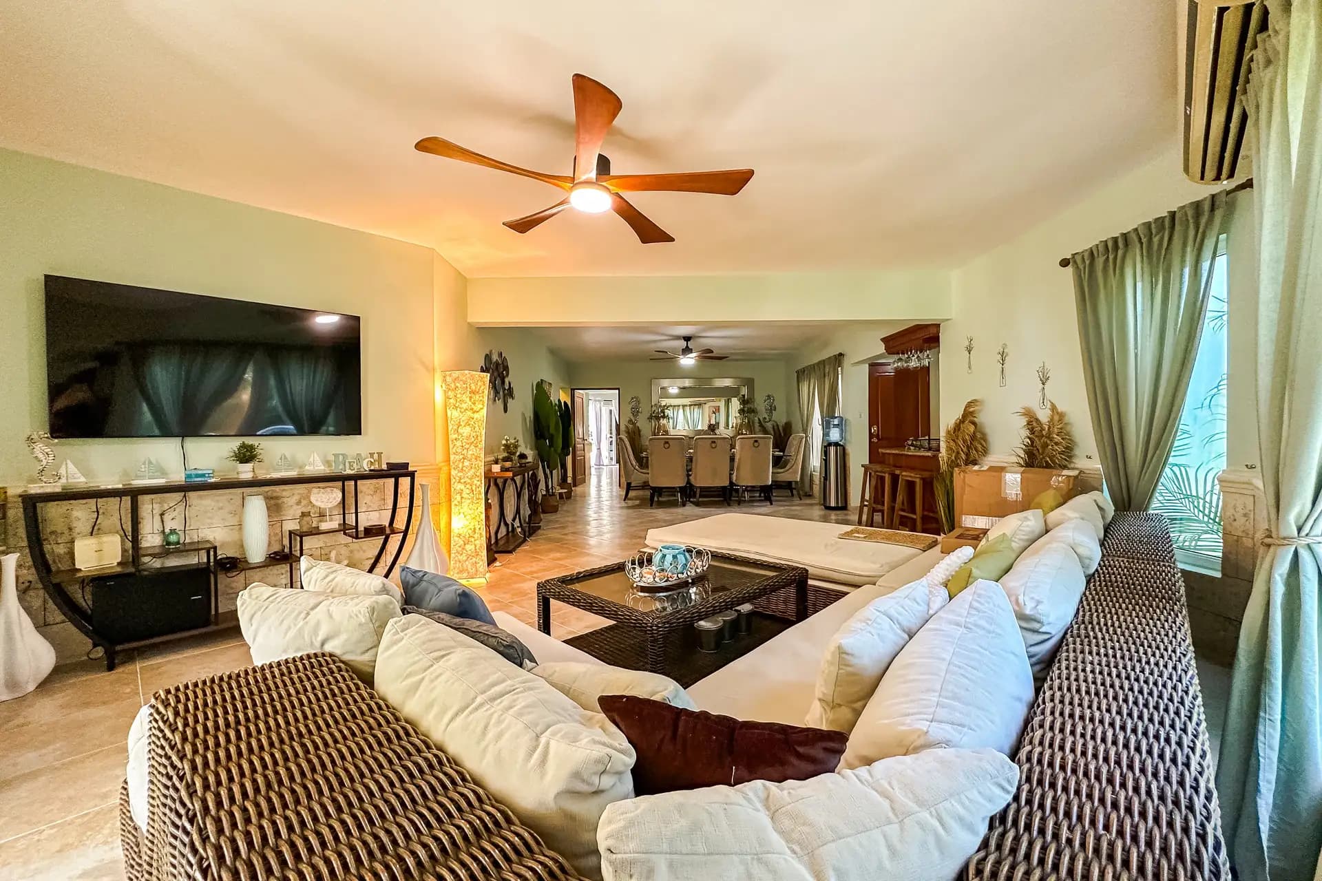 Oceanfront 3-Bedroom Condo in Playa Chiquita, Sosúa – 234 m² with Panoramic Views