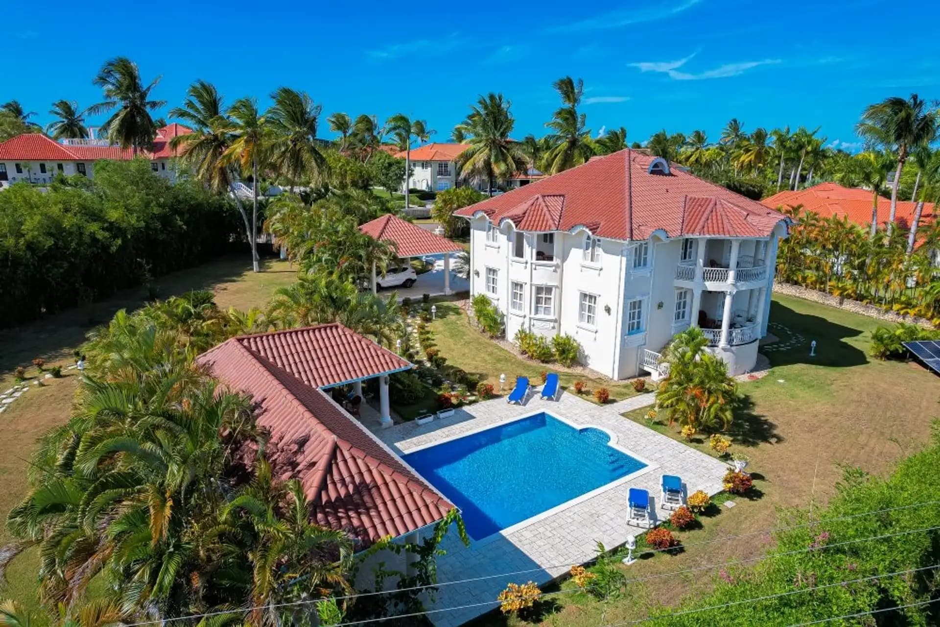 Luxury Resort Villa for Sale in Cabarete – Villa Primavera in Sea Horse Ranch