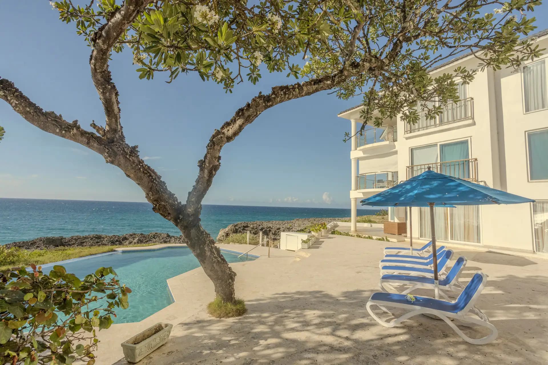 Oceanfront 3-Bedroom Condo in Playa Chiquita, Sosúa – 234 m² with Panoramic Views