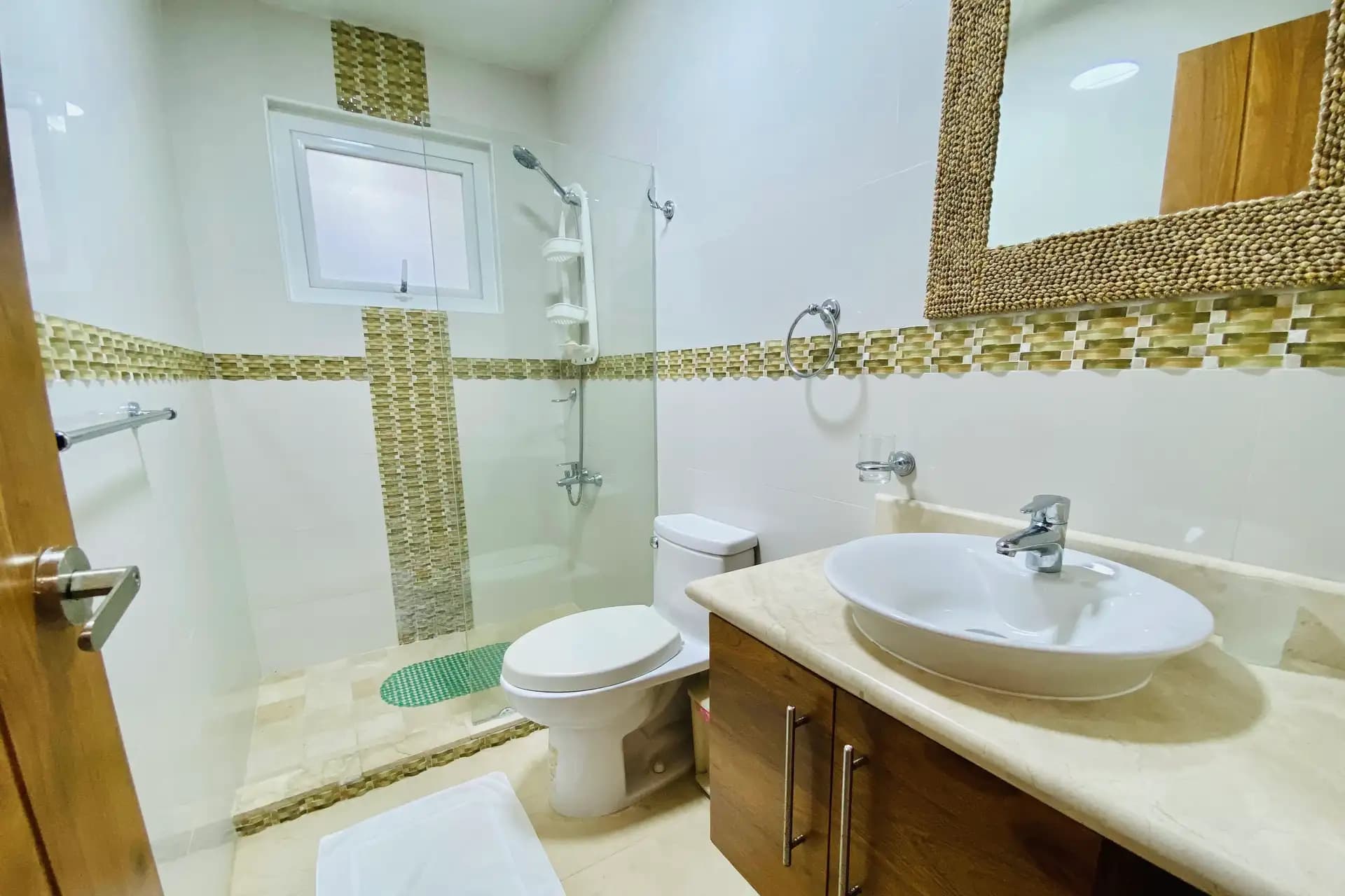 First Line 3-Bedroom Apartment Laguna Beach