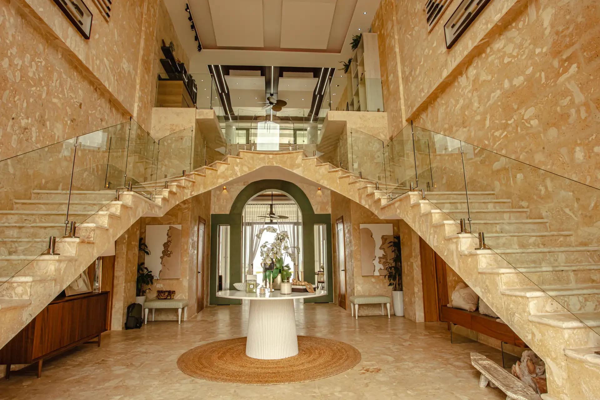 Luxury Beachfront Villa - Coralina