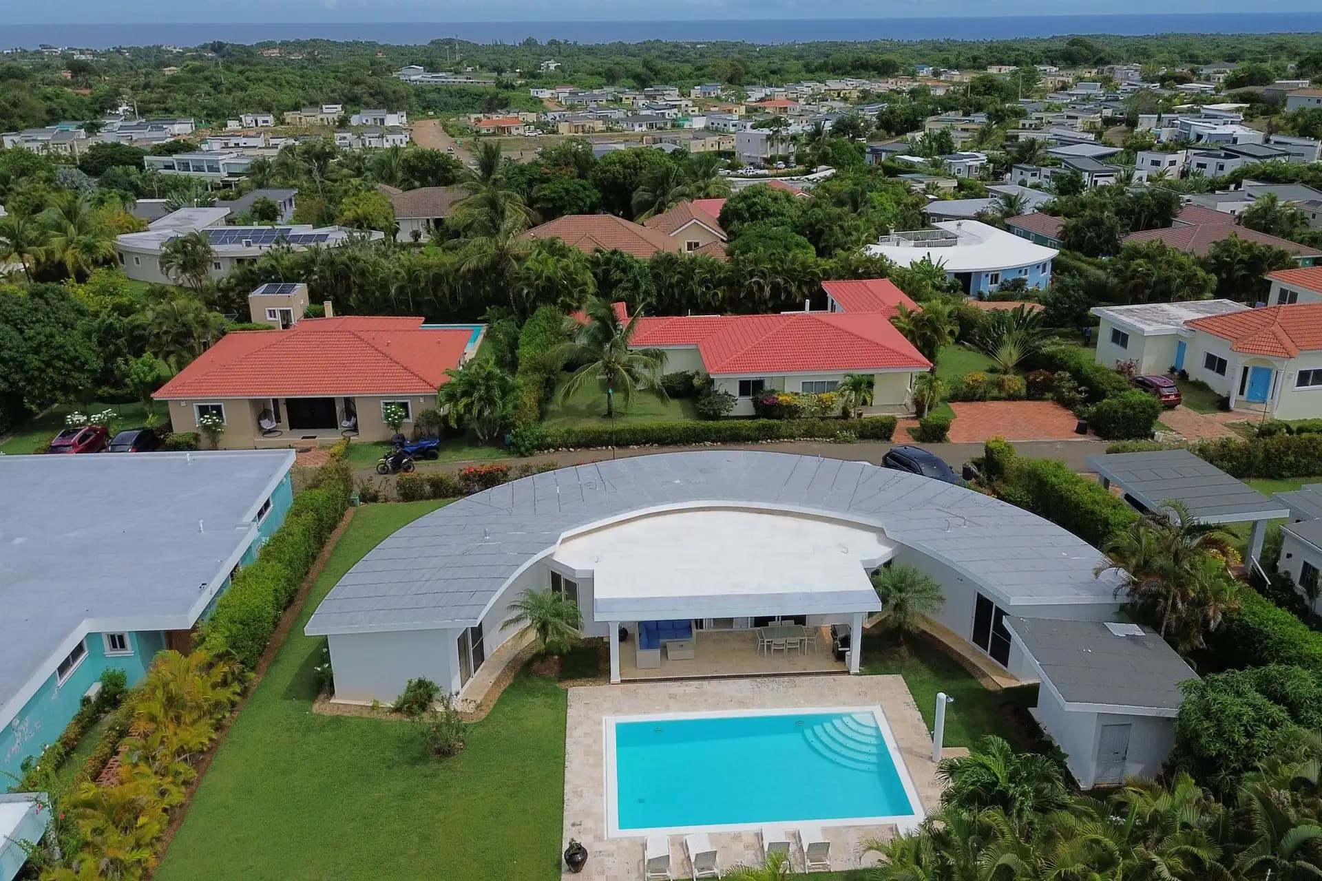 4-Bedroom Villa for Sale in Casa Linda Sosúa | Gated Community | Airbnb Investment