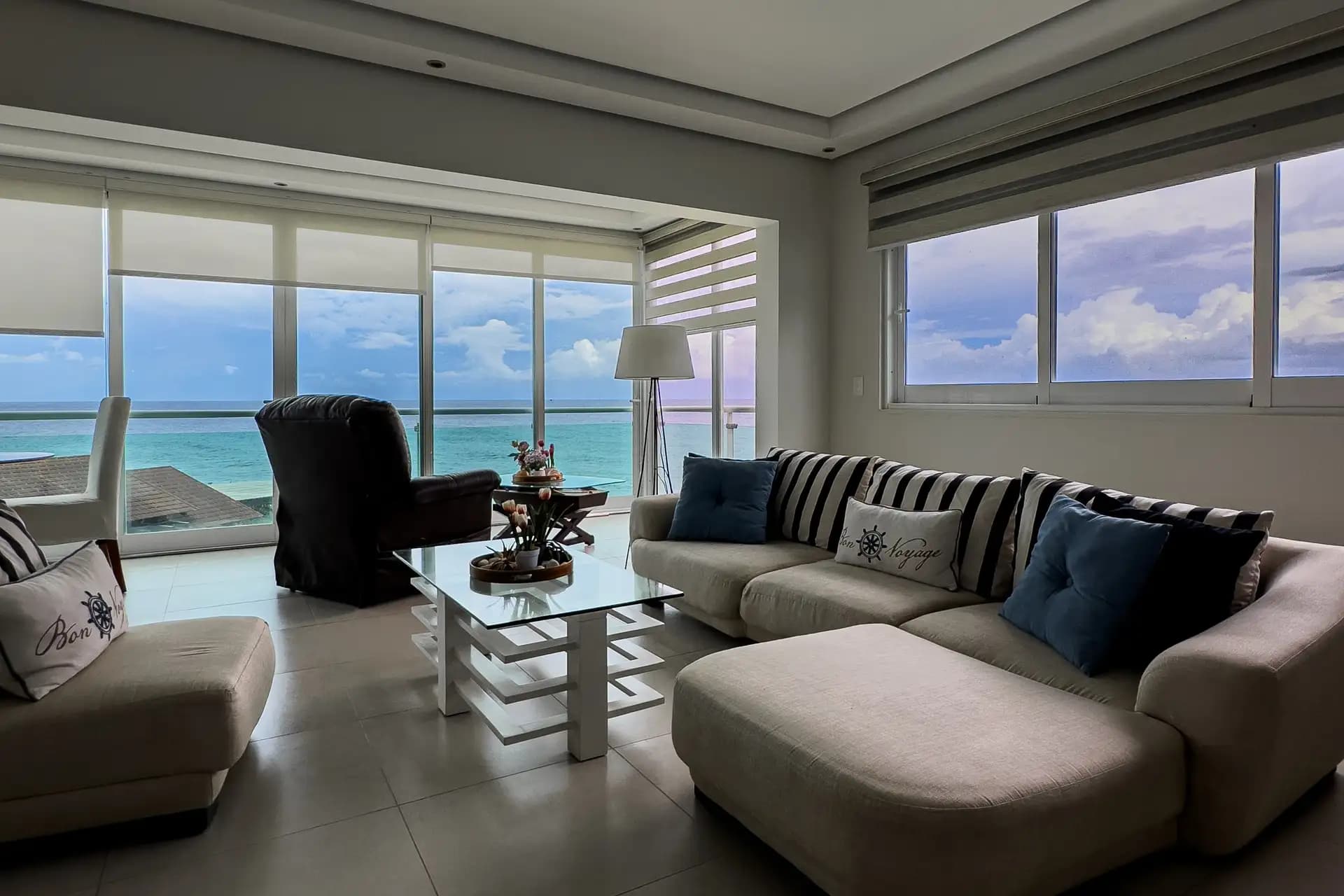 Oceanfront 4-Bedroom Penthouse with Rooftop & Panoramic Views in Laguna Beach, Sosúa – Luxury Real Estate for Sale