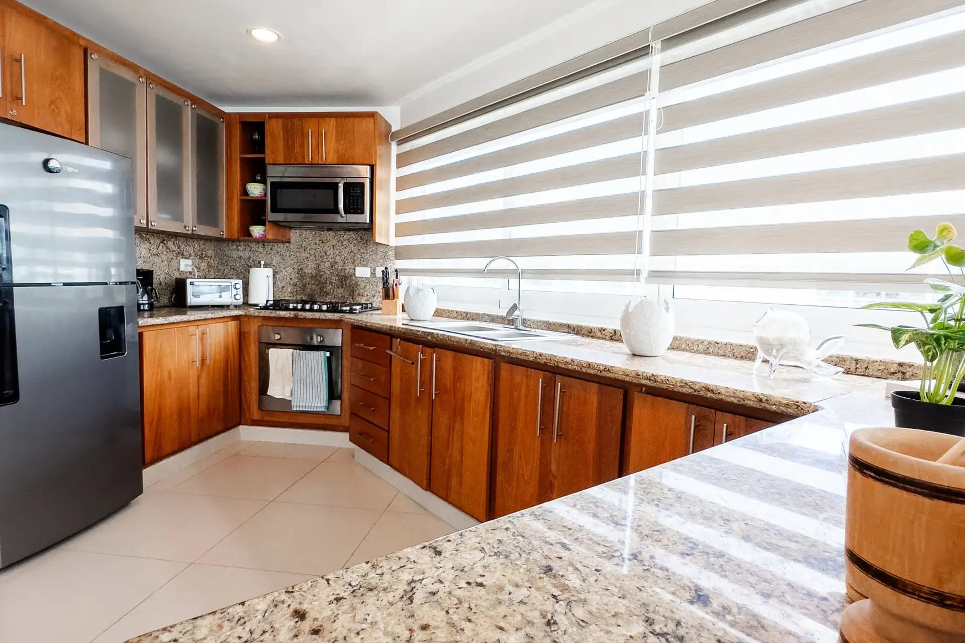 Oceanfront 4-Bedroom Penthouse with Rooftop & Panoramic Views in Laguna Beach, Sosúa – Luxury Real Estate for Sale