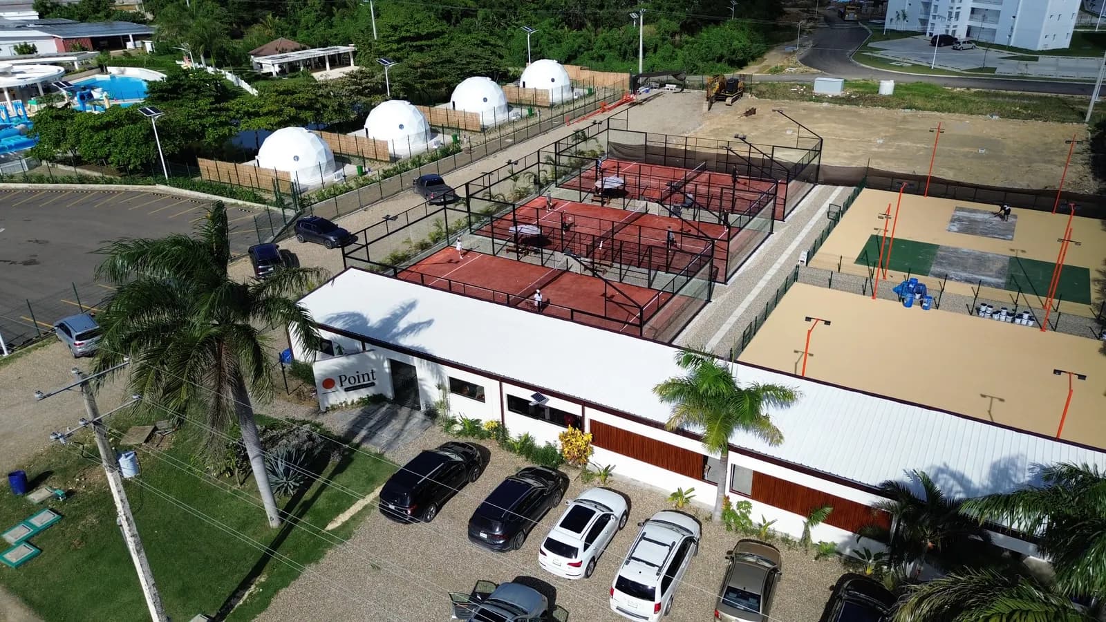 Padel Tennis in Sosúa, Cabarete & Puerto Plata: Best Clubs, Courts & Prices