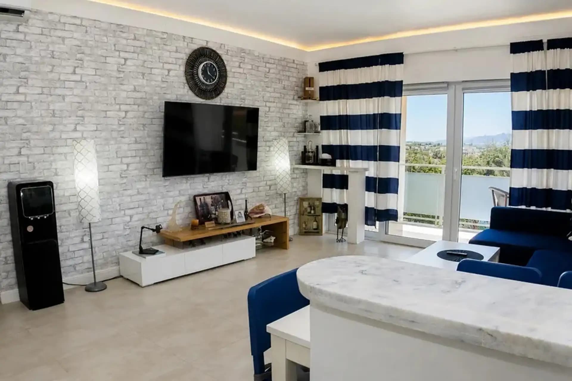 Fully Furnished 1-Bedroom Apartment with Ocean View in Esmeralda