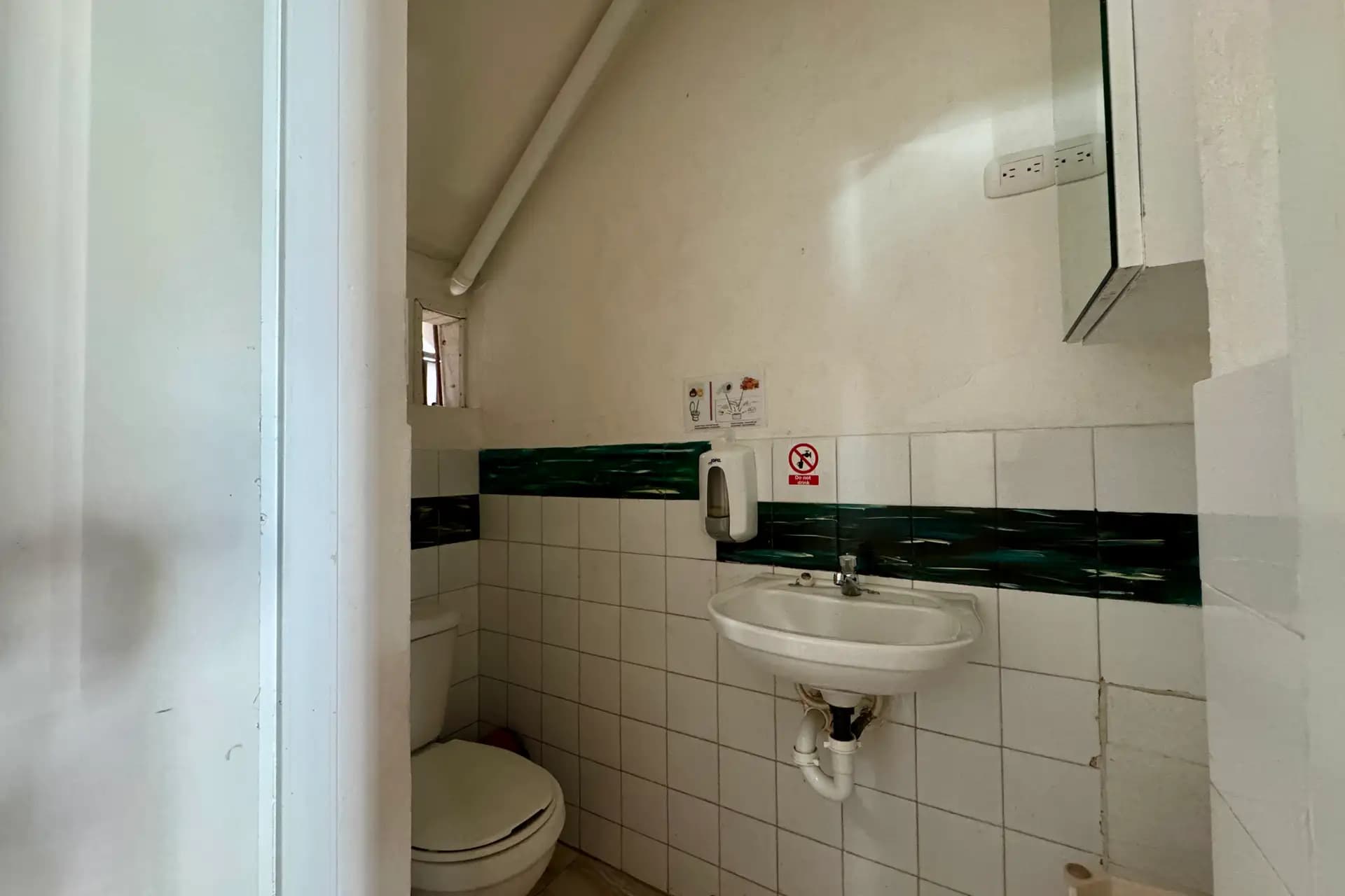 Fully Furnished Studio Apartment in the Center of Sosúa – Walking Distance to Playa Alicia