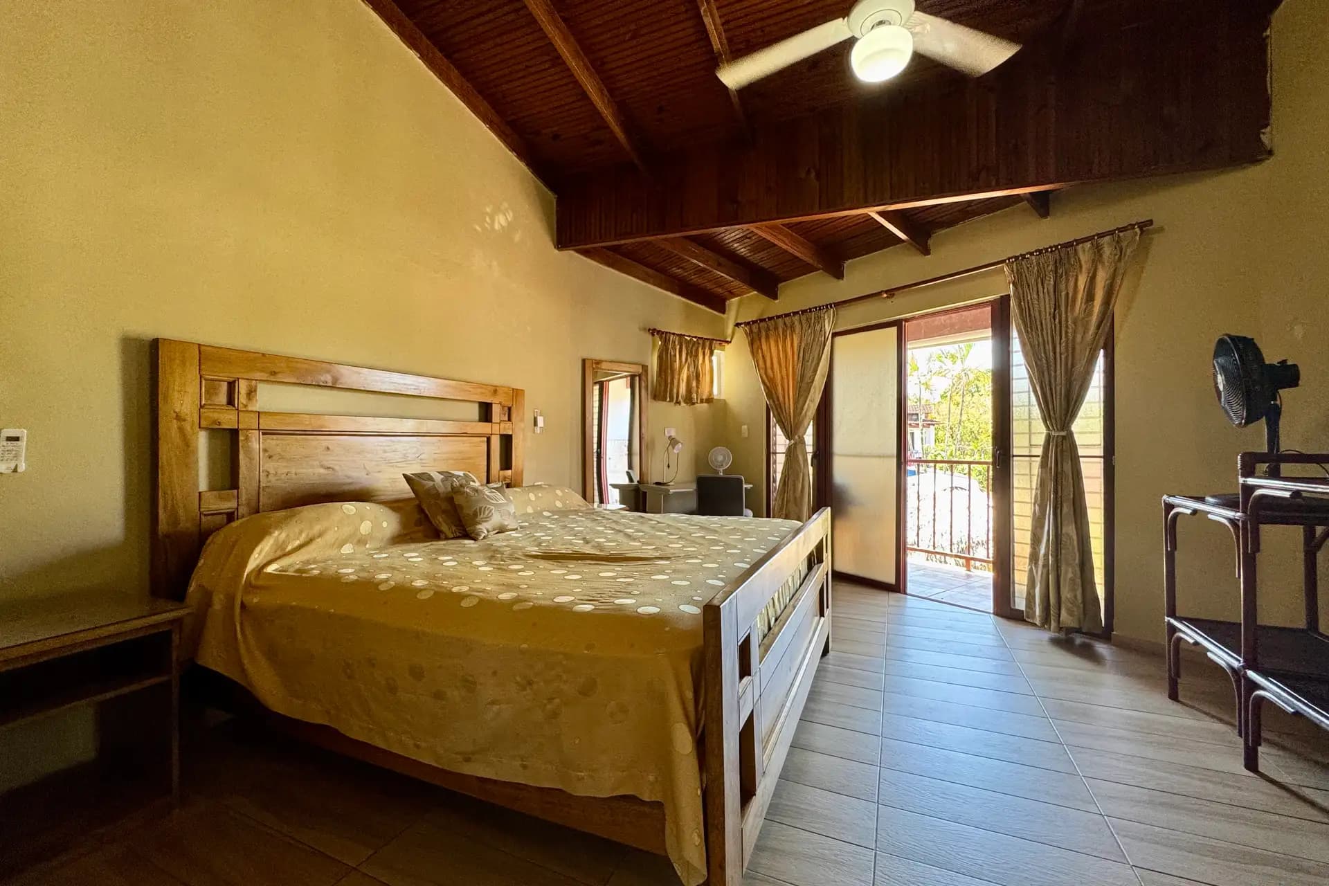 Charming 1-Bedroom Townhouse in Sosúa Center – Walking Distance to Playa Alicia